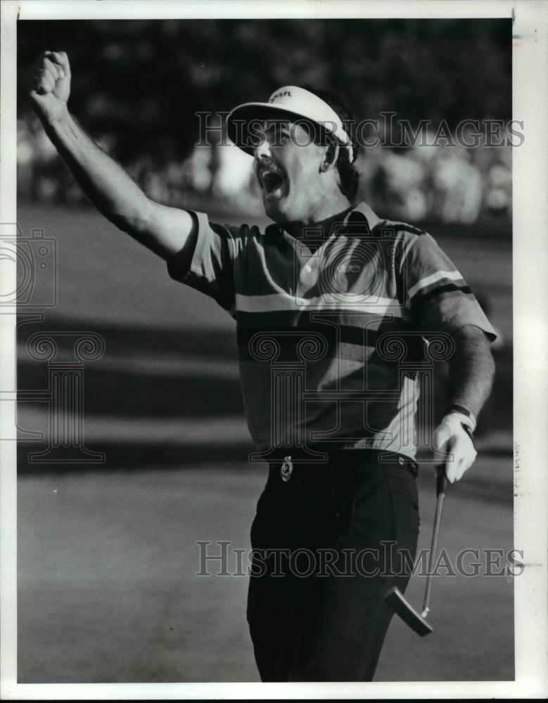 1989 Press Photo David Frost reacts to winning the World Series of Golf - Historic Images