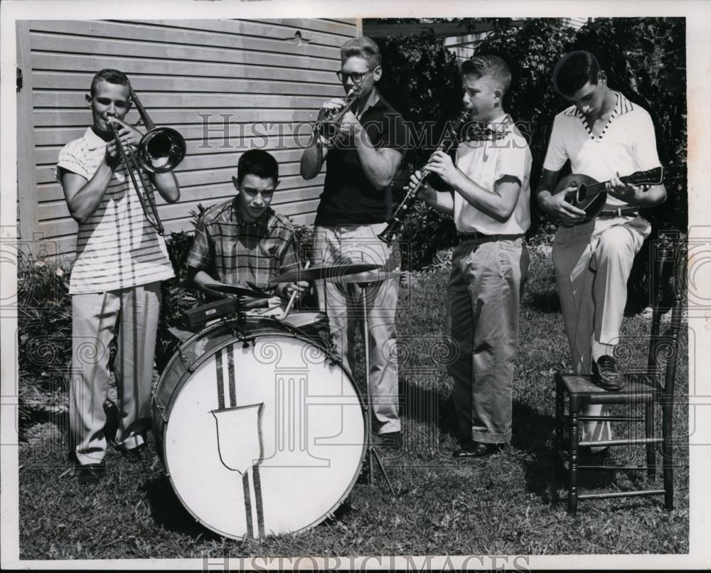 1955 Press Photo Band members Alan Alexander Ronald Cornman Keith Myles - Historic Images