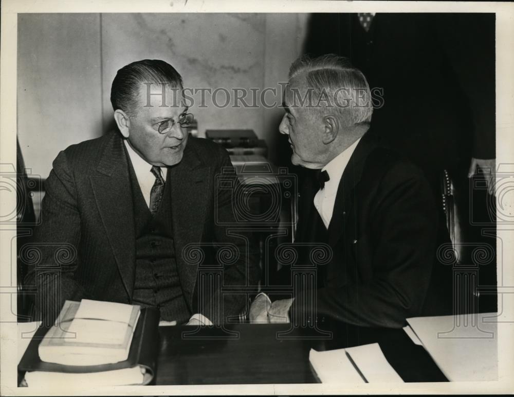 1937 Press Photo Sen.Warren R. and Sen George W. Morris at Senate Judiciary - Historic Images