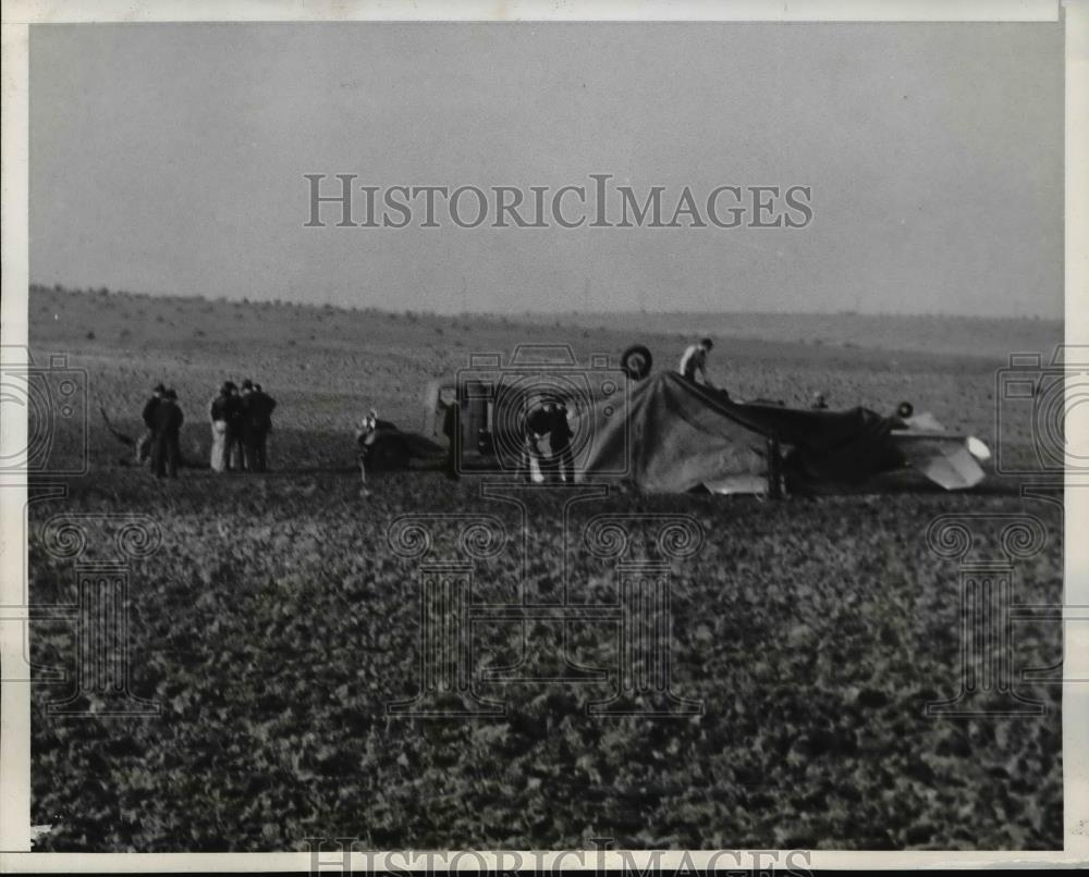 1940 Press Photo Wrecked Plane Of North American Aviation Co - nee96261 - Historic Images