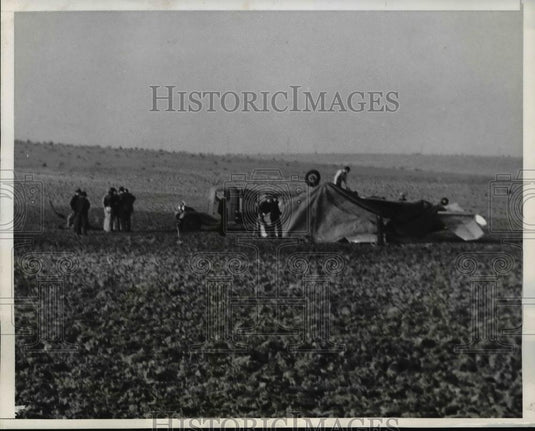 1940 Press Photo Wrecked Plane Of North American Aviation Co - nee96261 - Historic Images