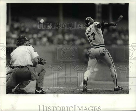 1984 Press Photo Mel Hall 6 Gloves in Pocket for Good Luck - cvb58631 - Historic Images