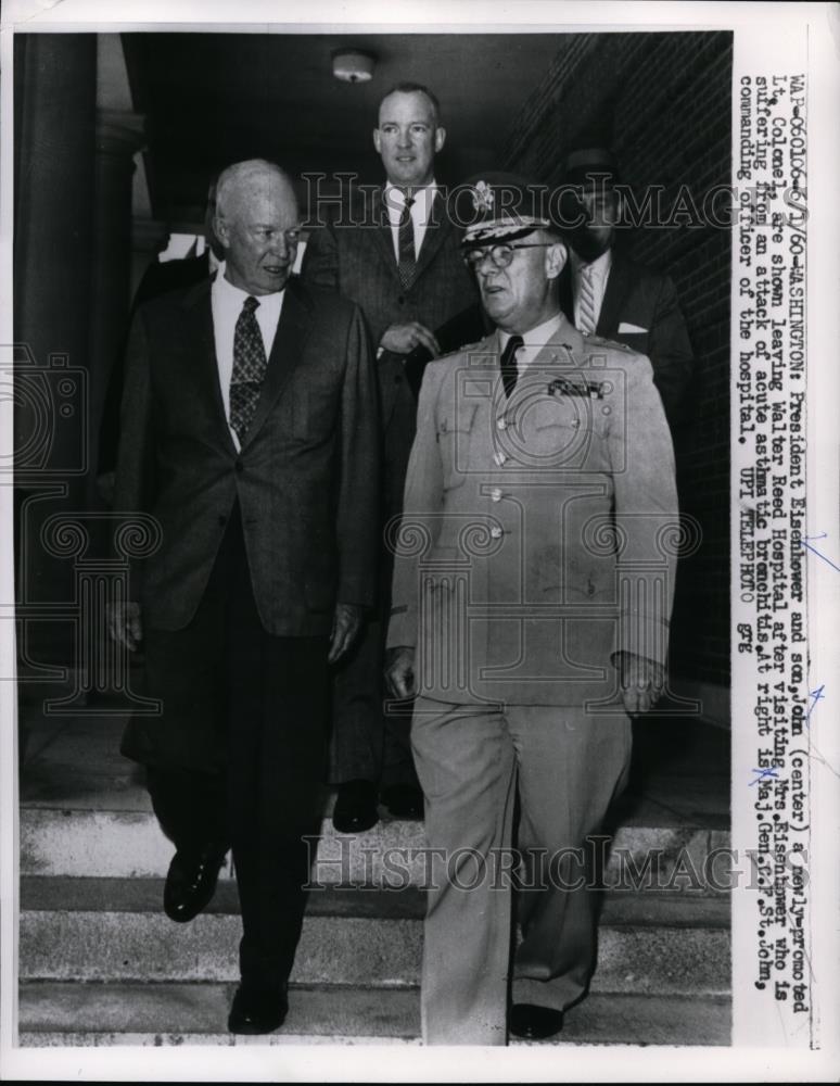 1960 Press Photo President Eisenhower &amp; son John leave Walter Reed hospital - Historic Images