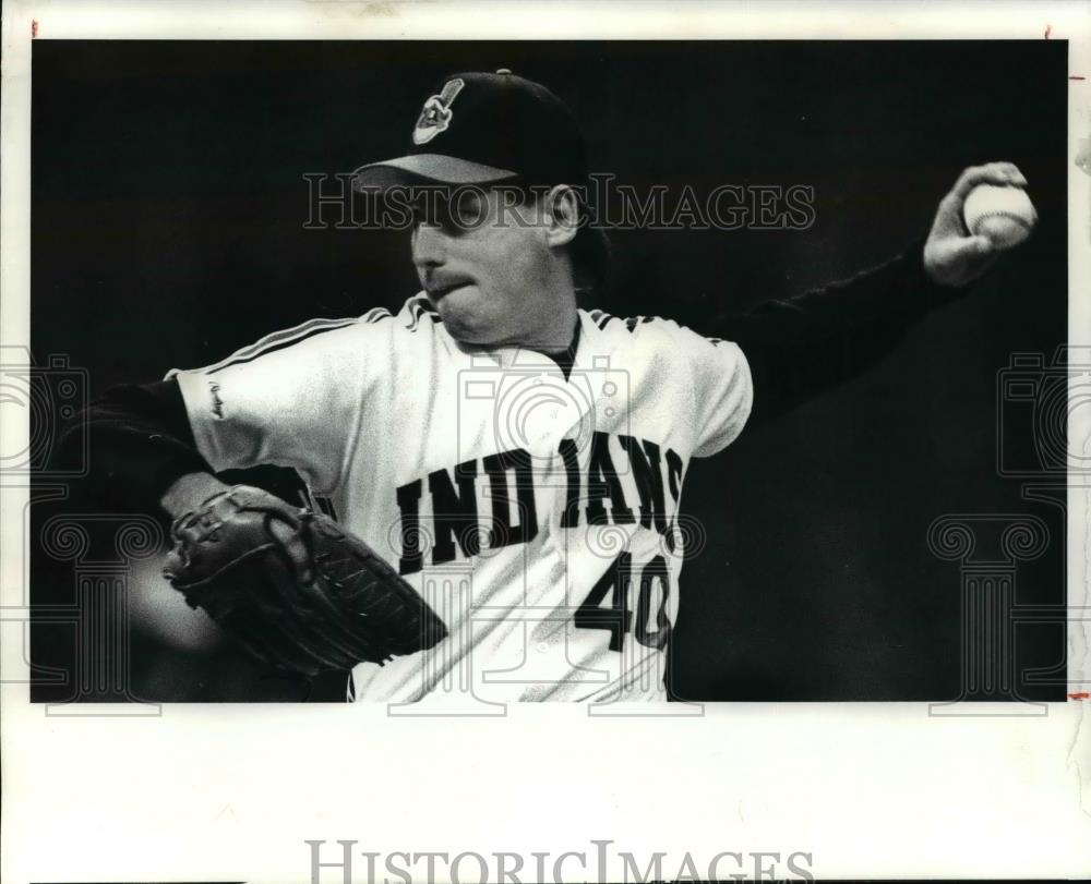 1990 Press Photo Bud Black pitches during the sixth inning  - cvb57772 - Historic Images