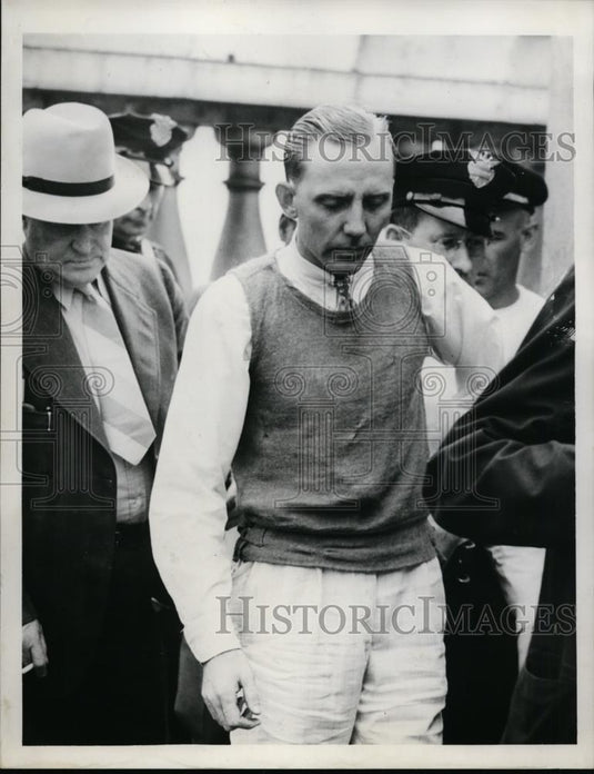 1939 Press Photo Charles Galloway after he was removed from ledge - nef00103 - Historic Images