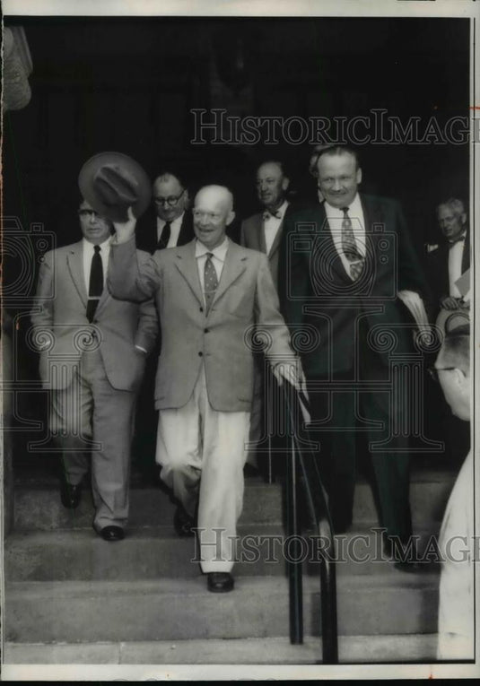 1956 Press Photo President Eisenhower Waving His Hat - nee96324 - Historic Images