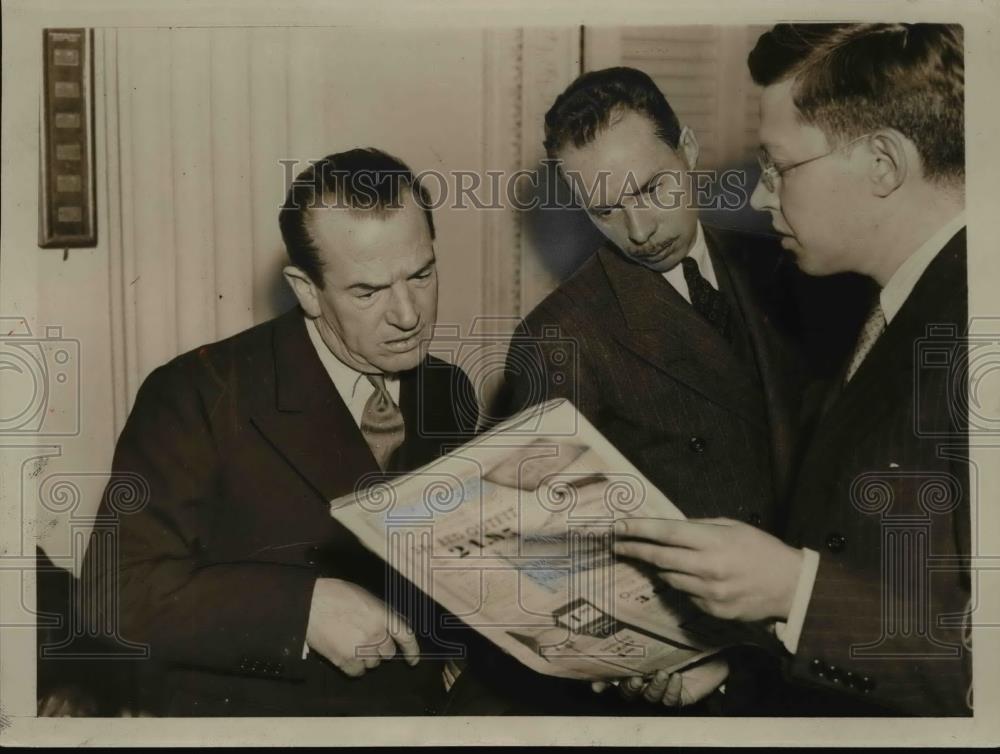 1937 Press Photo Charles Bedaux Frank Getty talk with reporter - nef01482 - Historic Images