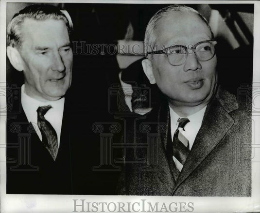 1968 Press Photo UN Secretary General U Thant arrives in London - nef01698 - Historic Images