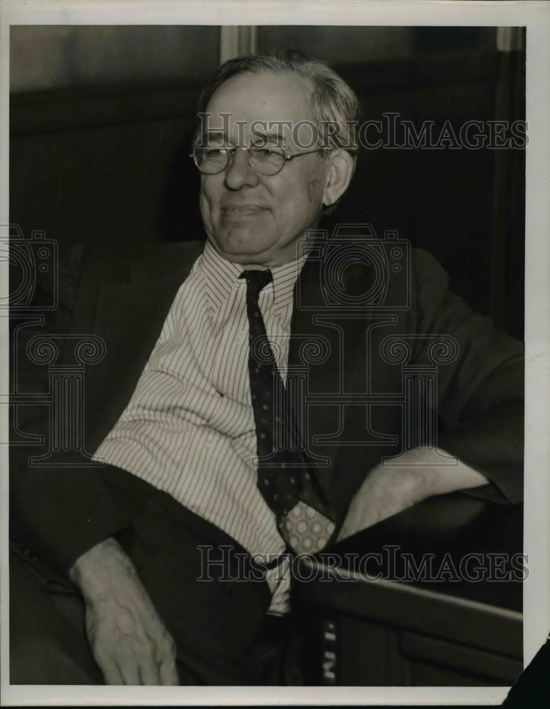 1939 Press Photo Mr. Pulkin Sitting On The Chair - nee96451 - Historic Images