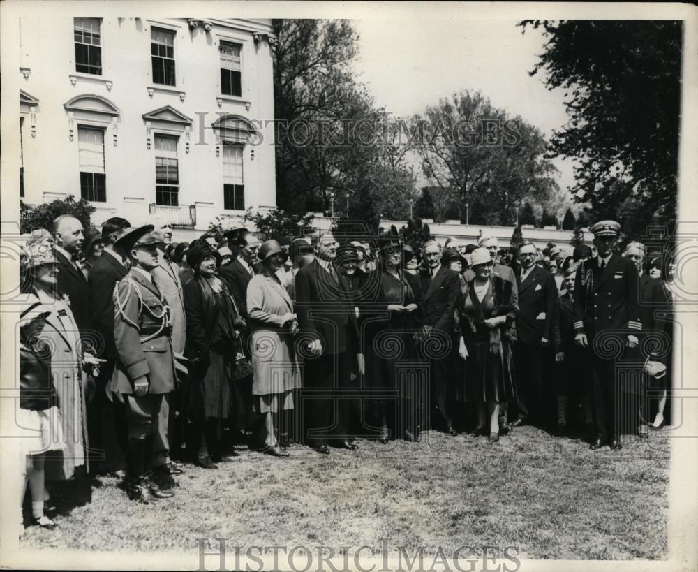 1929 Press Photo Pres. Herbert Hoover with Delegates of the Red Cross Convention - Historic Images