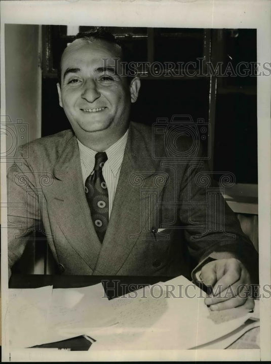 1944 Press Photo Edward V. Berman, Newark War Relocation Authority - nef02018 - Historic Images