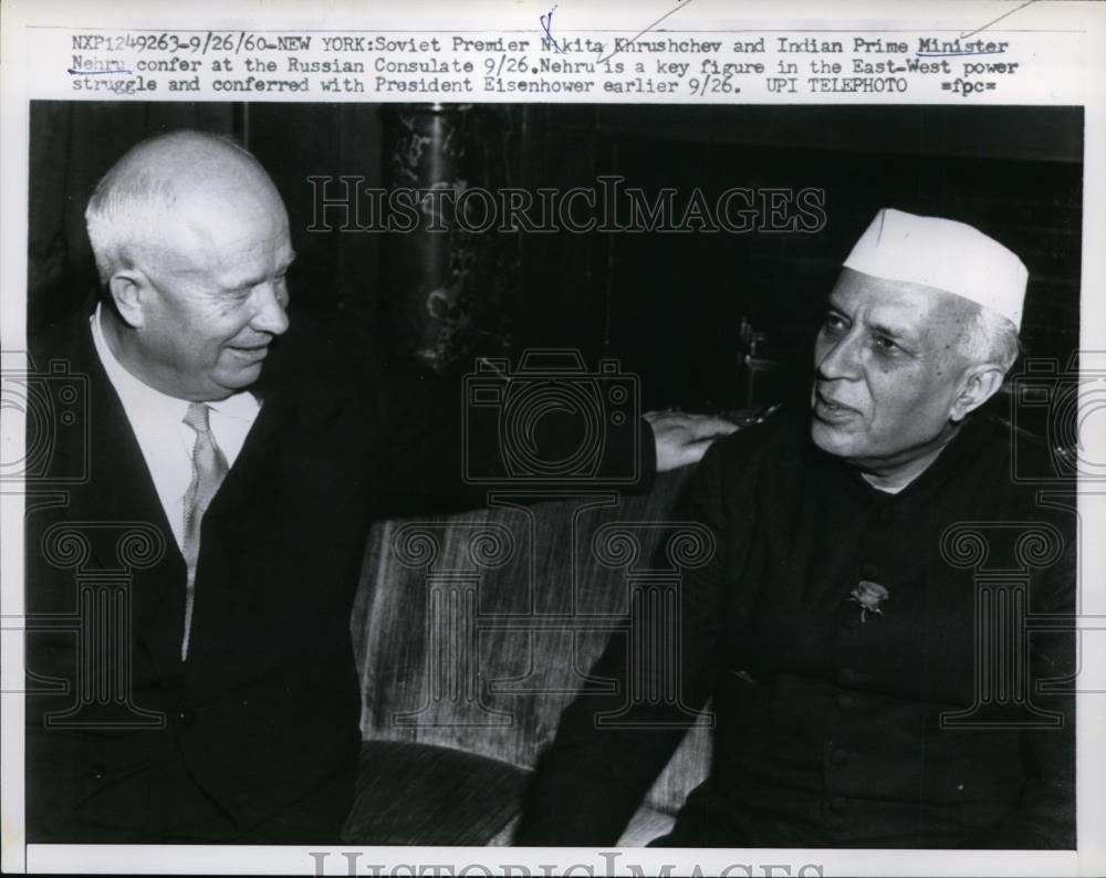 1960 Press Photo Soviet Premier Nikita Khrushchev talks with Indian PM - Historic Images