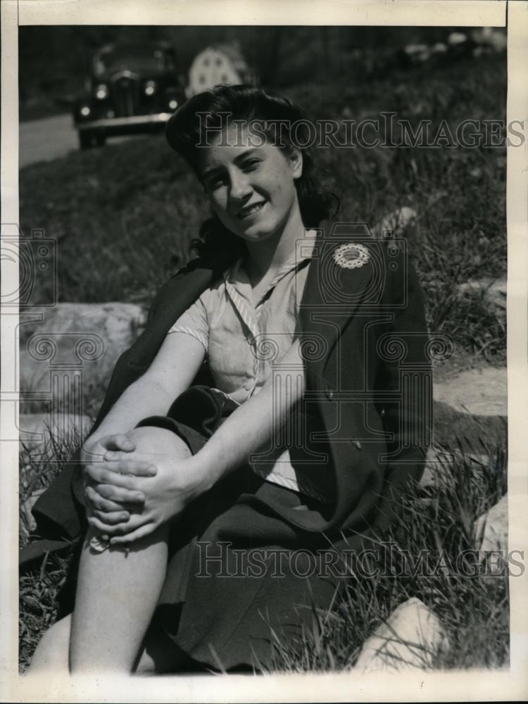 1944 Press Photo Theresa Townsend sorry for prank she pulled on pen pal - Historic Images