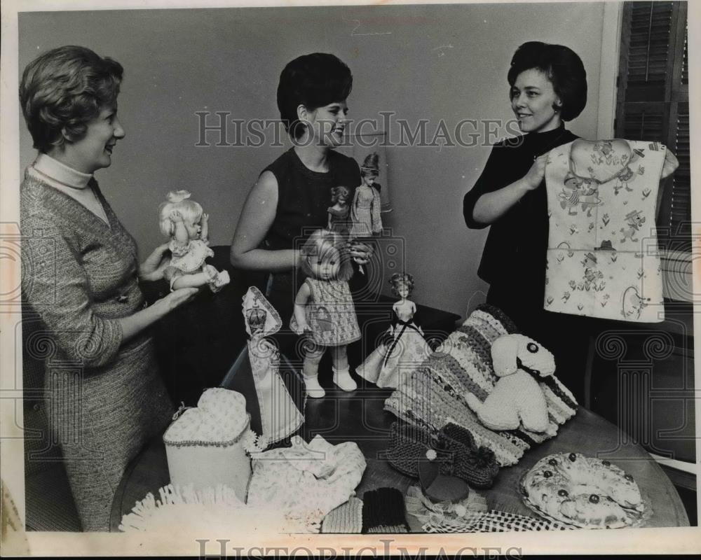 1966 Press Photo Mrs John Fatula Mrs John Binder Mrs Don Fitzgerald - nef01512 - Historic Images