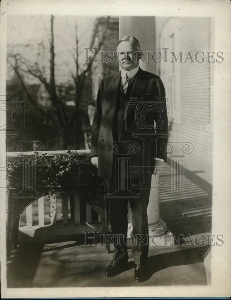 1928 Press Photo Herbert Hoover Sec. of Commerce at his home - nee94373 - Historic Images