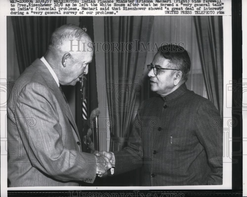 1957 Press Photo President Eisenhower And Indian Finance Minister Krishna Mahari - Historic Images