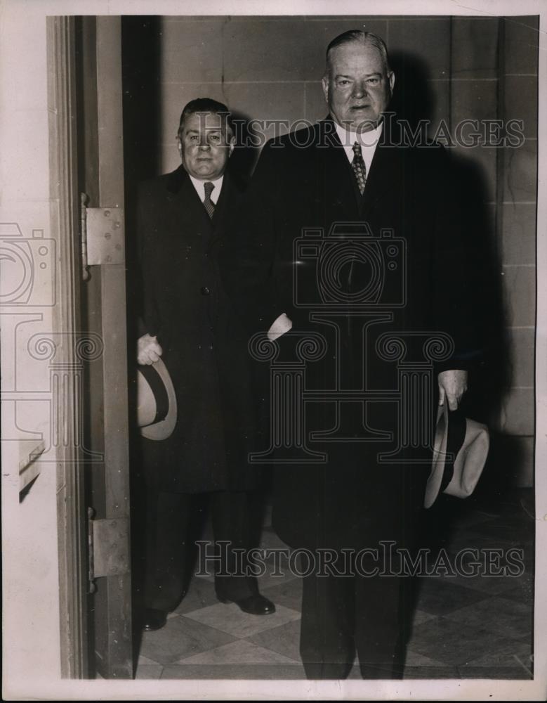 1936 Press Photo Former President Herbert Hoover and his secretary - nee94357 - Historic Images