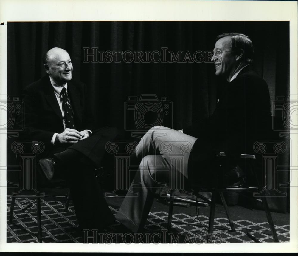 1984 Press Photo Correspondent Roger Mudd and Mayor Ed Koch - spp00323 - Historic Images