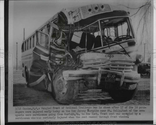 1955 Press Photo National Trailways Bus Is Shown After The Accident - Historic Images