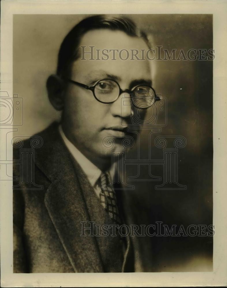 1927 Press Photo F.F. Kolbe, Assistant Treasurer of C.M. Corporation - nee95346 - Historic Images