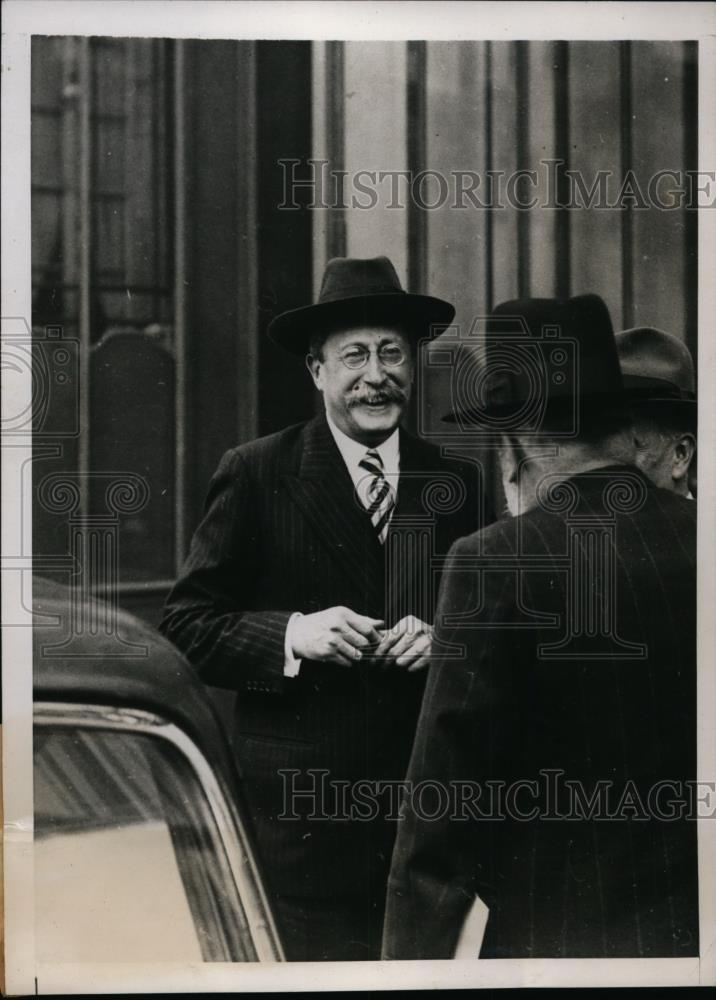 1937 Press Photo French Cabinet Vice President Leon Blum leaves Elysee Palace - Historic Images