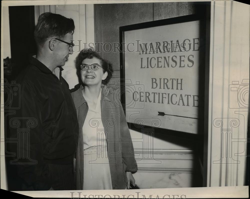 1955 Press Photo Myles Duffy and Mary Scargild married at St.Patrick, Lorain - Historic Images