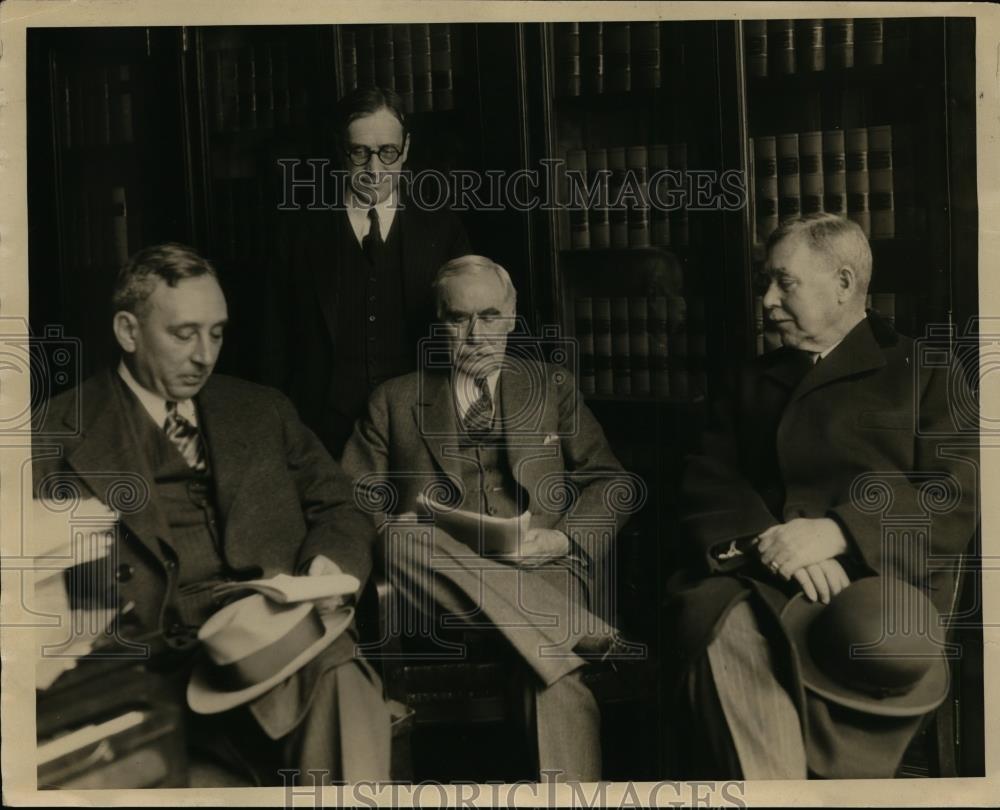 1930 Press Photo Frank Purnett of Youngstown Steel with Henry G. Dalton - Historic Images