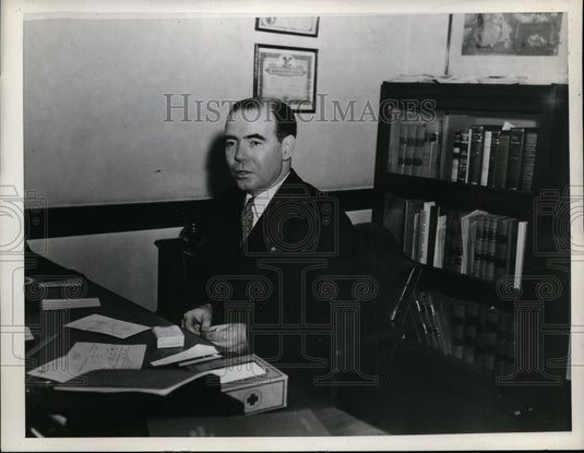 1946 Press Photo Judge George Martin Shown In His Office - nee94778 - Historic Images