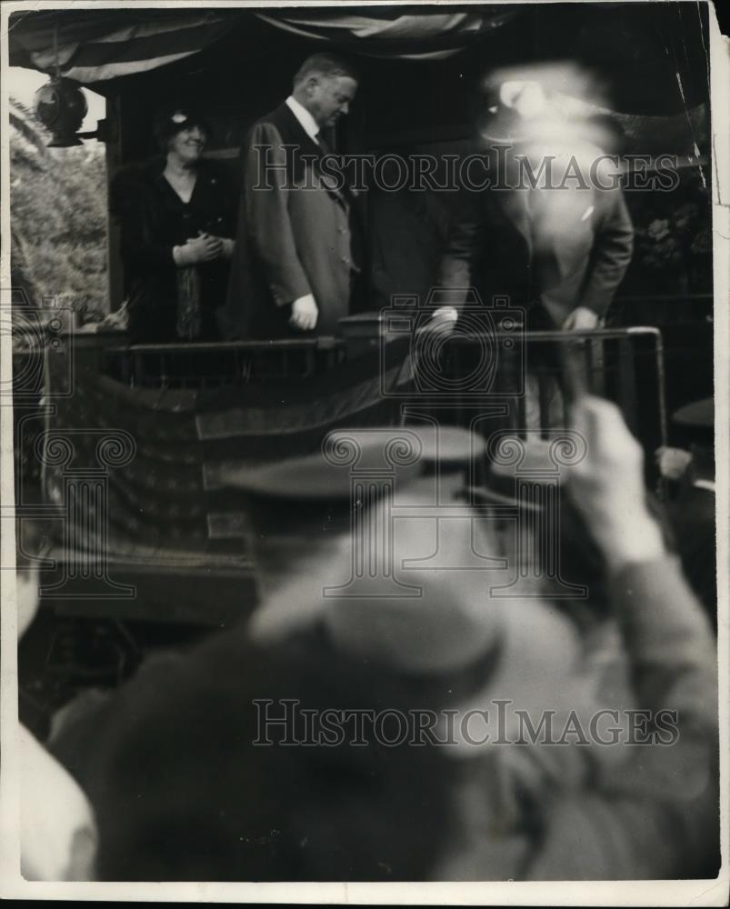 1928 Press Photo Pres.Herbert Hoover arrived at Palo Alto California - nee94315 - Historic Images