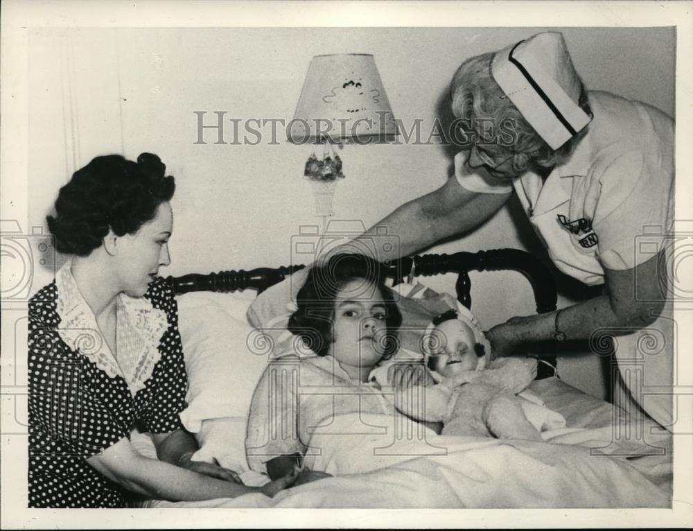 1943 Press Photo Dorleen Dawn Peabody recovered from sleeping sickness - Historic Images