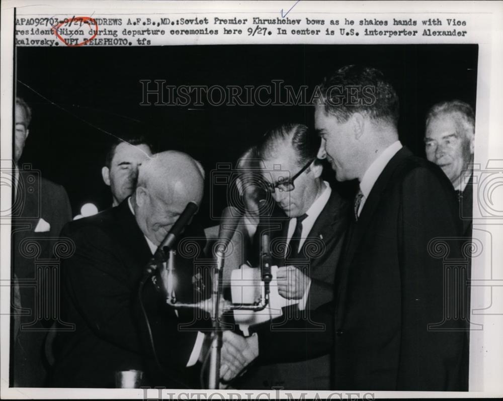 1959 Press Photo Soviet Premier Kruschehev With US Vice President Richard Nixon - Historic Images