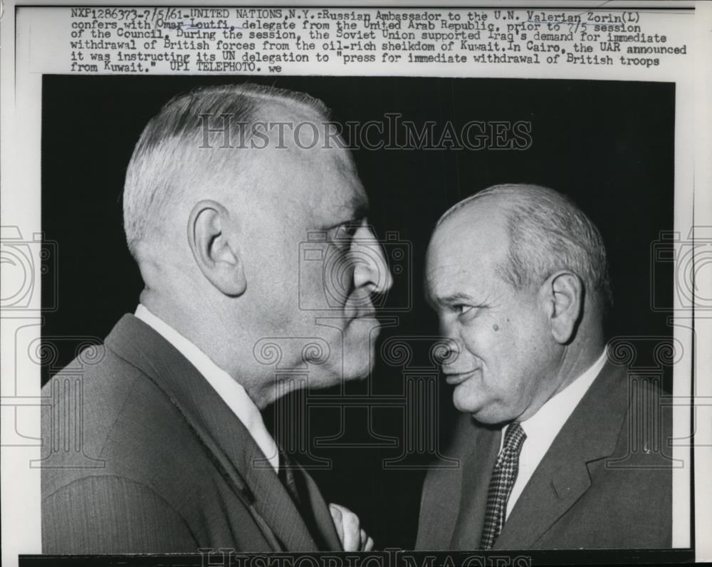 1961 Press Photo Soviet Ambassador to the UN Valerian Zorin talks with Loutfi - Historic Images