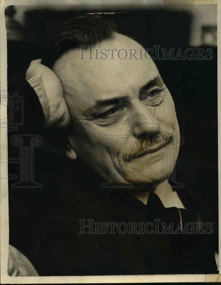 1971 Press Photo British politician Enoch Powell at his home in Belgravia - Historic Images