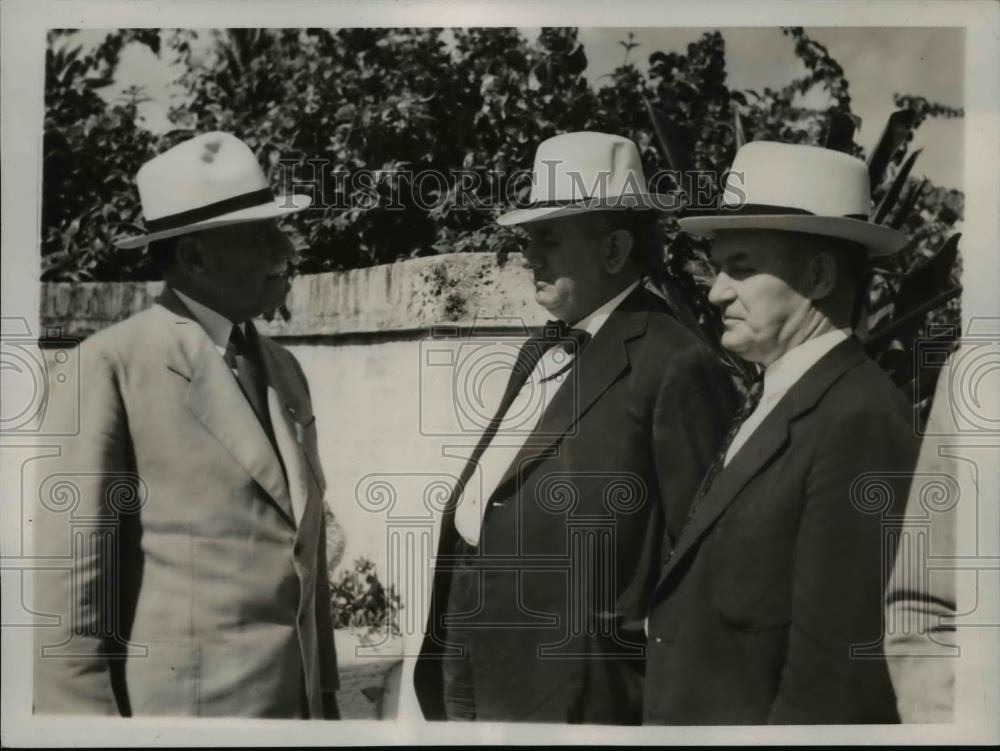 1937 Press Photo Governor Blanton Winship Senators Tom Connally, Edward R. Burke - Historic Images