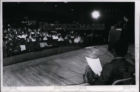 1969 Press Photo Crowd During Voter Registrarion Kick-Off - nef00785 - Historic Images