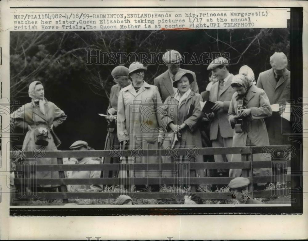 1959 Press Photo Princess Margaret, Queen Elizabeth II at British Horse Trials - Historic Images