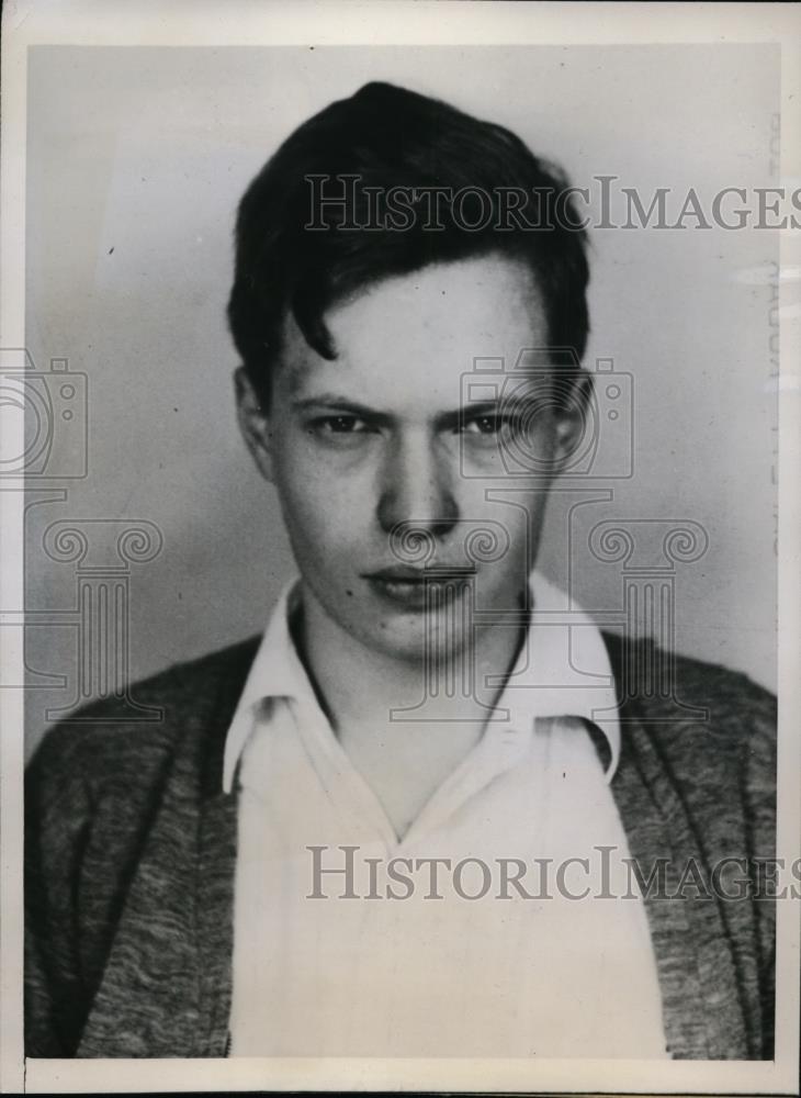 1941 Press Photo Charles W.Johnon held for breaking Government Radio Frequencies - Historic Images