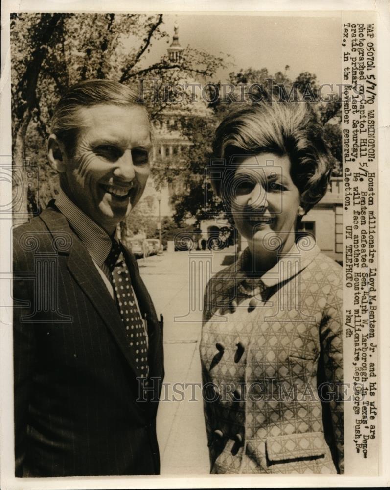 1970 Press Photo Lloyd Bentsen Jr. Pictured With His Wife In Capitol Hill - Historic Images