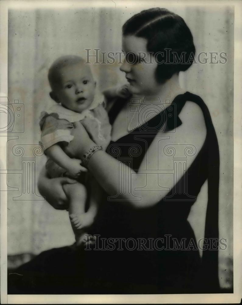 1931 Press Photo Mrs. Florence Reynolds With Her Son John Mutchell - nee95212 - Historic Images