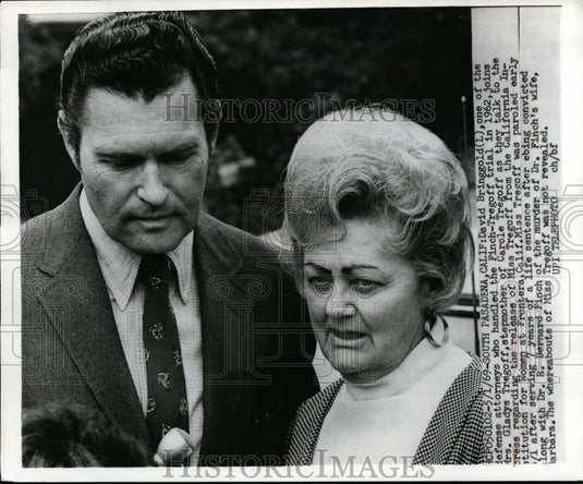 1969 Press Photo David Bringgold & Gladys Tregoff talk to the press - nee94207 - Historic Images