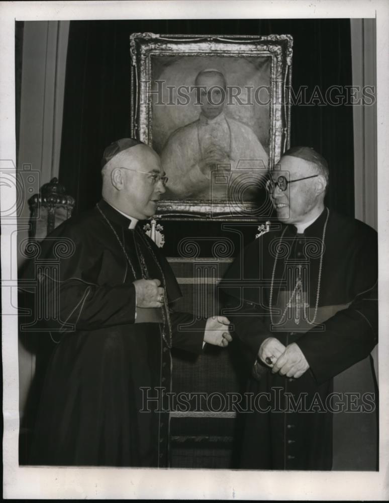 1946 Press Photo New York Archbishop Francis Spellman, Bishop Thomas Tien NYC - Historic Images