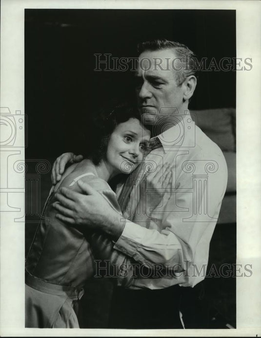 Press Photo Swoosie Kurtz and John Mahoney star in "The House of Blue Leaves" - Historic Images
