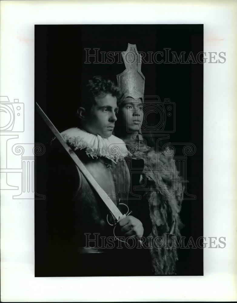 1992 Press Photo Duane Noch and Jonathan Lopez star in CSU&#39;s &quot;Montezuma&quot; - Historic Images