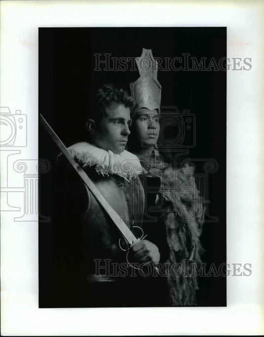 1992 Press Photo Duane Noch and Jonathan Lopez star in CSU's "Montezuma" - Historic Images