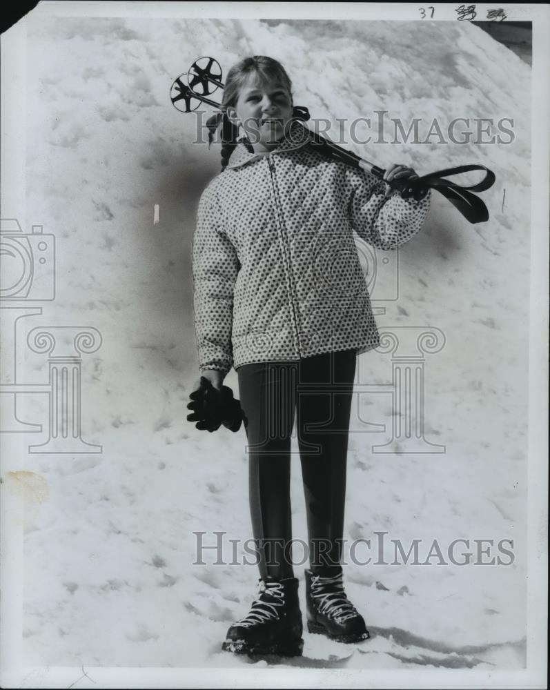 1965 Press Photo Ski fashions. - cvb71255 - Historic Images