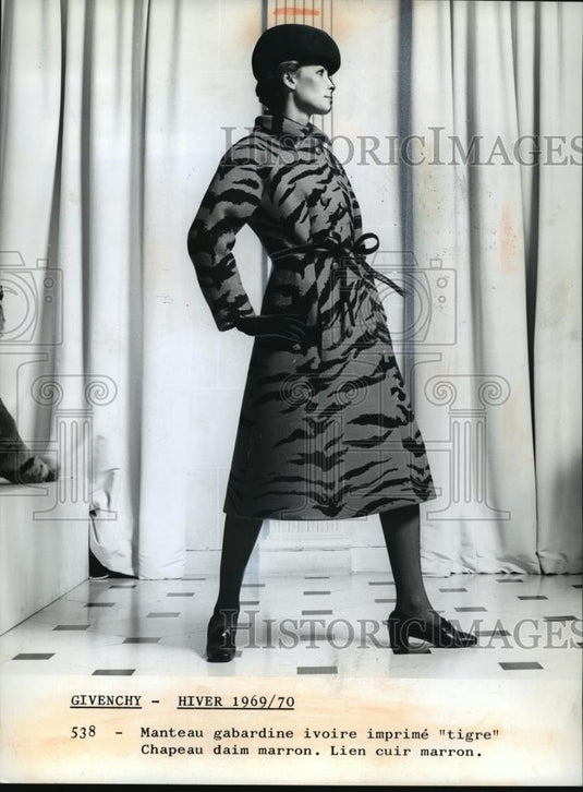 1969 Press Photo Paris clothing fashion-Givenchy - cvb71305 - Historic Images