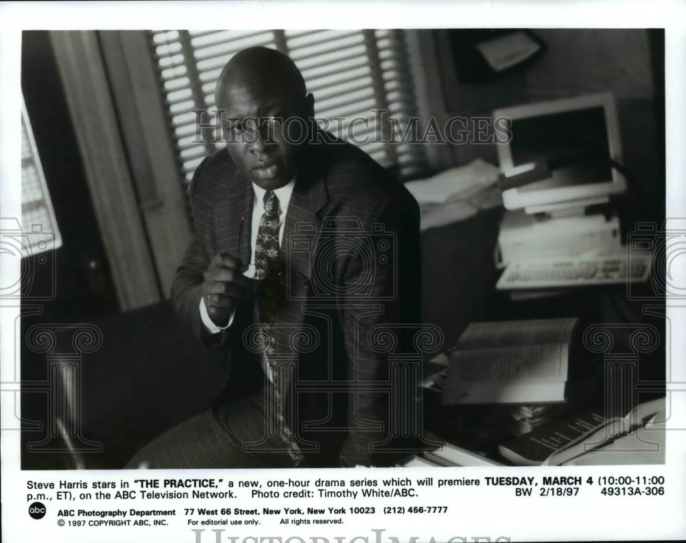 1997 Press Photo Steve Harris stars in &quot;The Practice&quot; on the ABC - cvb68442 - Historic Images