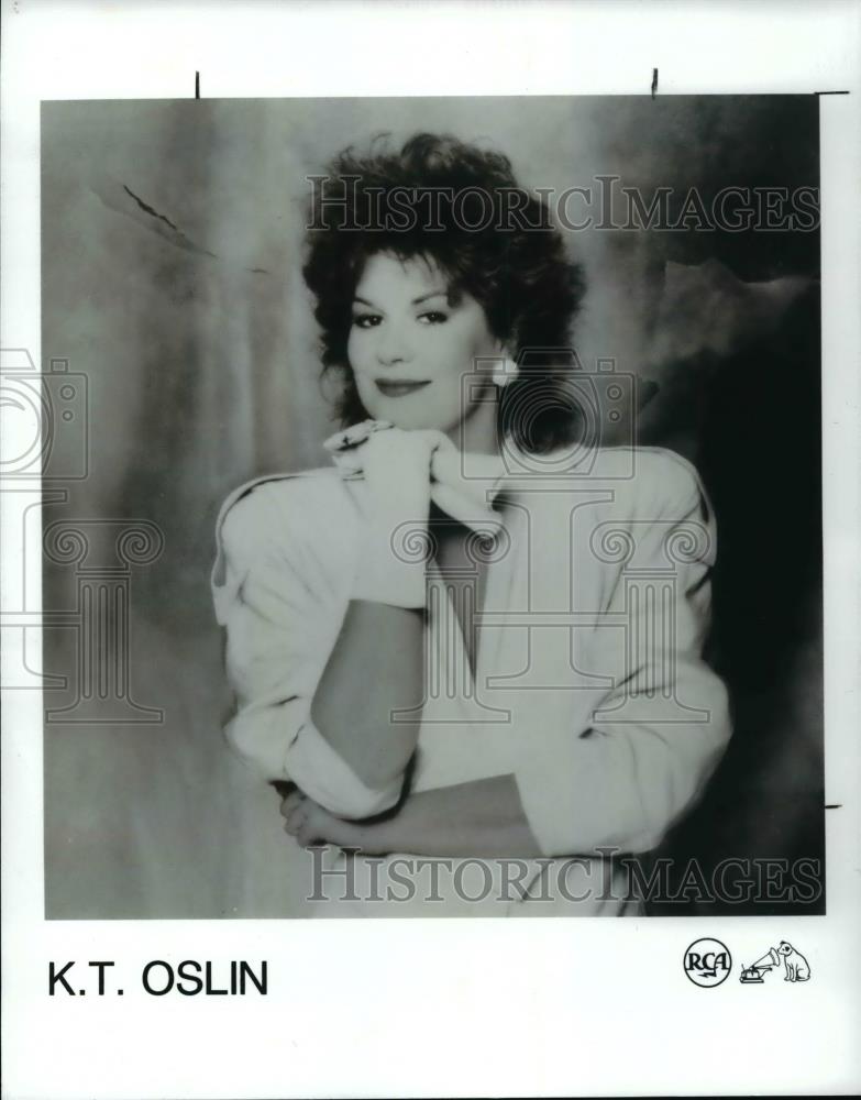 1989 Press Photo K.T. Oslin - cvb67857 - Historic Images