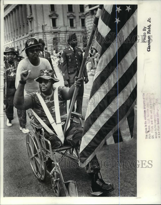 1988 Press Photo Vietnam Welcome Home Parade. - cvb71265 - Historic Images