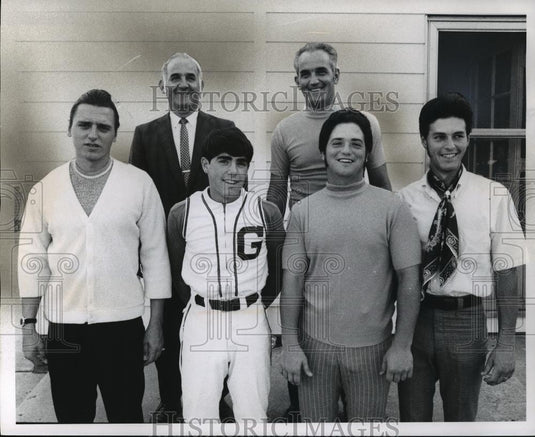 1970 Press Photo Corsi Clan-Front row L-R Lou, Gary, Dale and Gus Corsi. - Historic Images